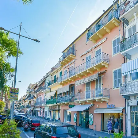 Ca' De Loa By World Appartamento Loano